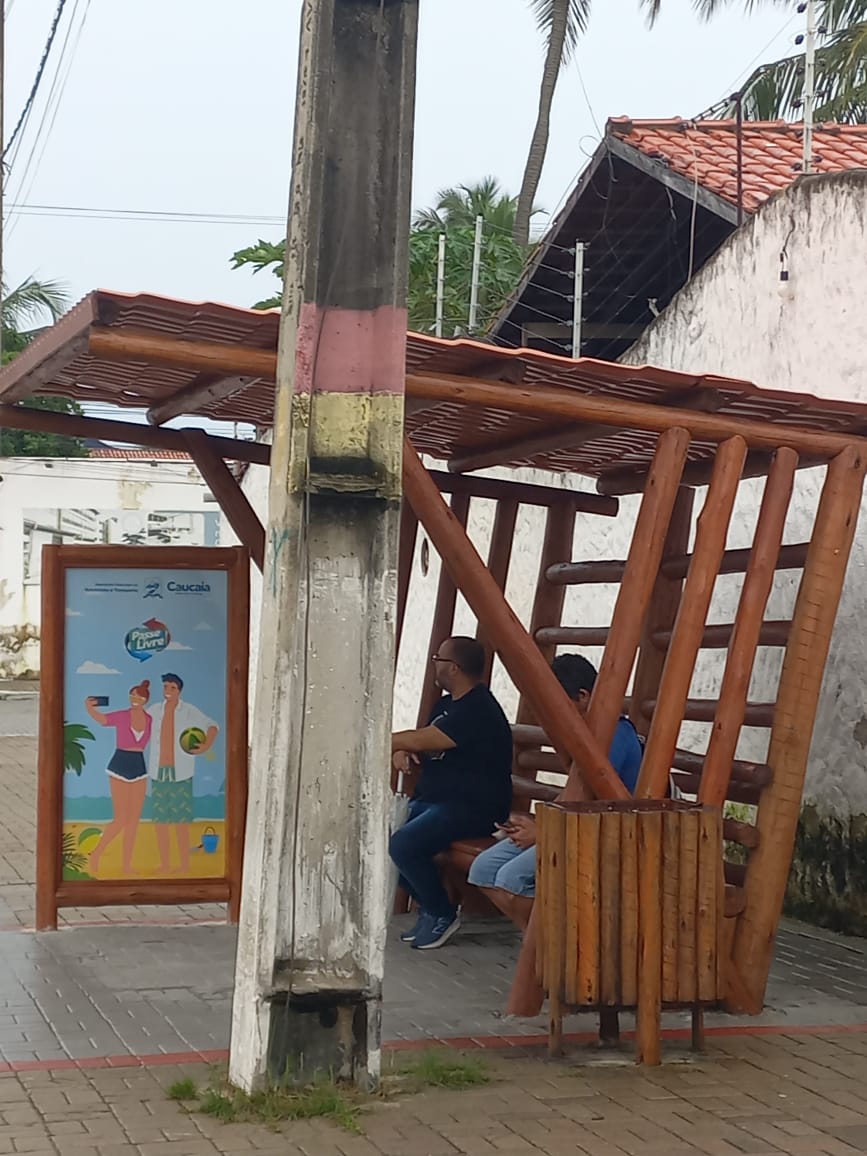 Caucaia ganha nova parada de ônibus no Cumbuco e Prefeitura anuncia ampliação do projeto